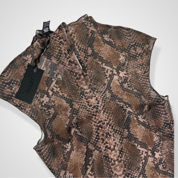 H:OURS Minju Mini Dress - Acid Snake - Picture 10 of 12